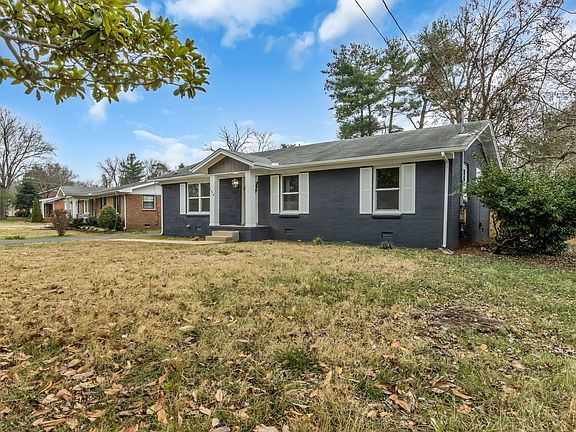 3rd image of 1510 Foxdale Dr