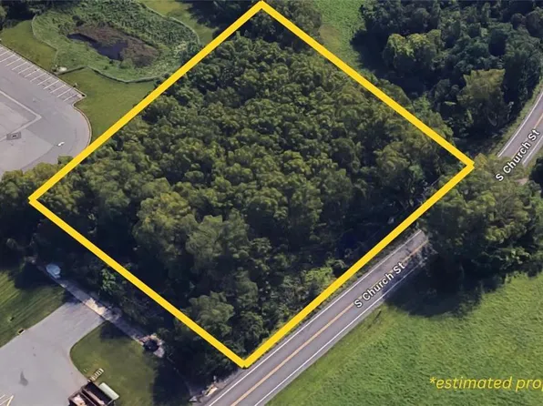 3151 S Church St, Whitehall, PA 18052