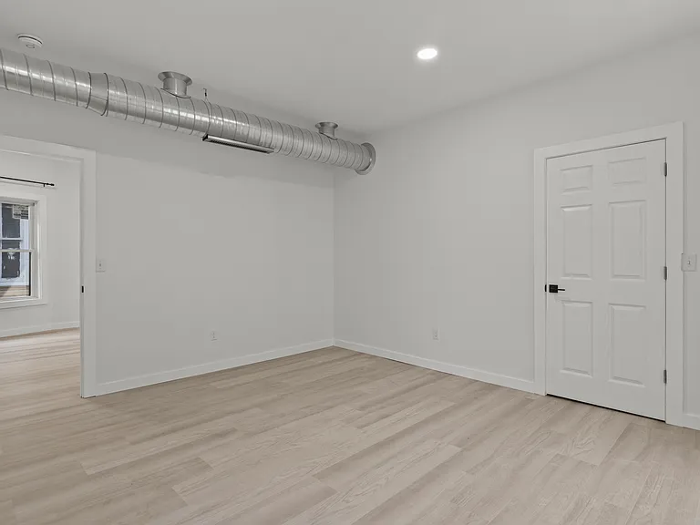 698 Prospect Ave #2 — Photo 7