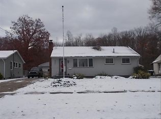 2381 Parkwood Dr NW, Warren, OH