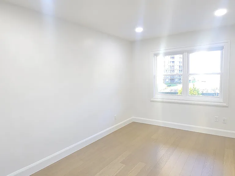23-45 Corporal Kennedy St #1 — Photo 4