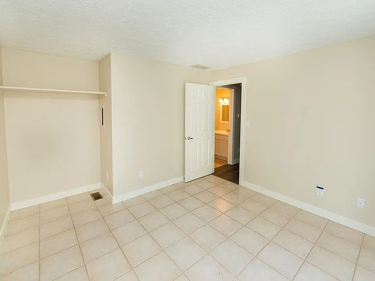 1346 S College Mall Rd — Photo 8