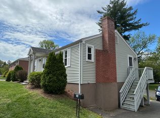 30 Harris St, Glastonbury, CT 06033