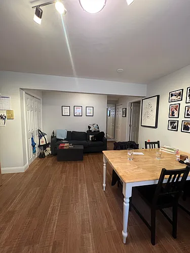 135 Inman St Photo 1