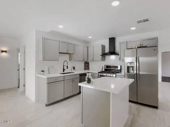 5703 W Sells Drive, Phoenix, AZ 85031