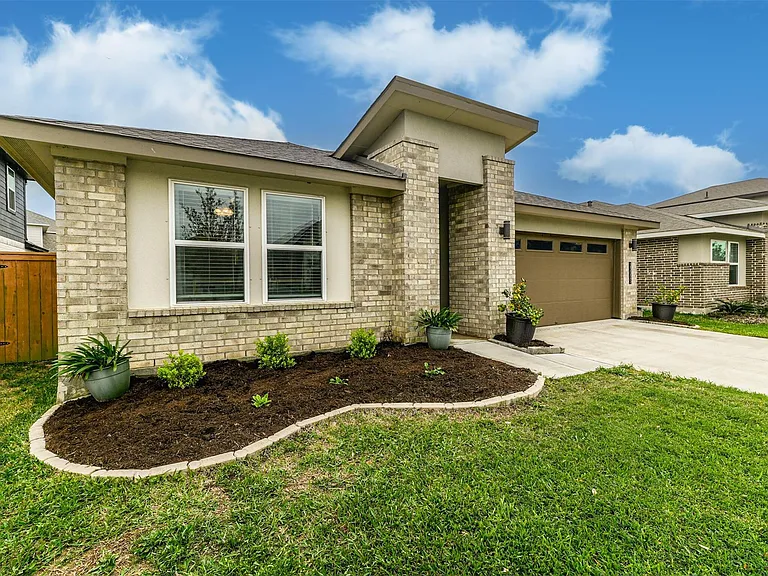 13005 Oleander Bay Ln — Photo 2