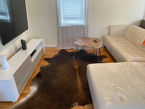 2 bed, 896 sqft, $3,400 — Photo 2