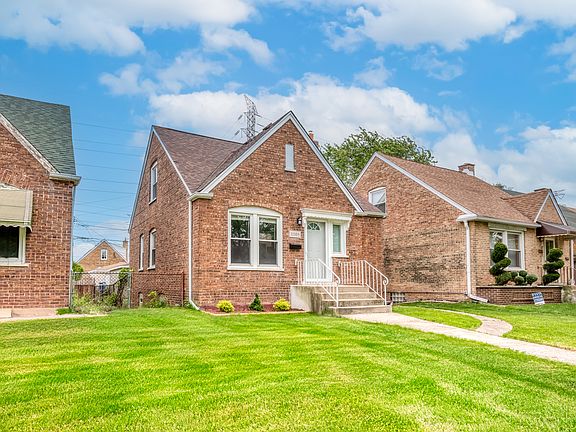 3rd image of 11105 S Avenue B