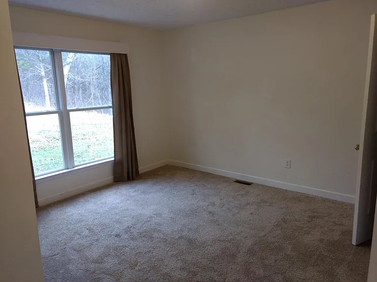 Bedroom 2 Ground floor Front left when facing outside of house