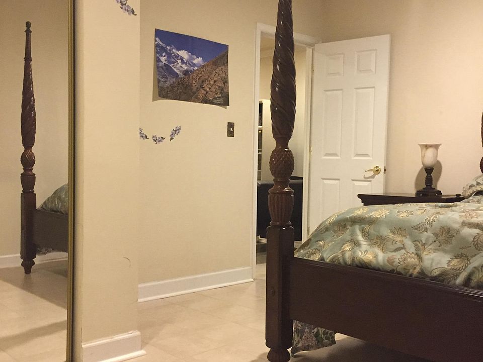 Basement Bedroom 1