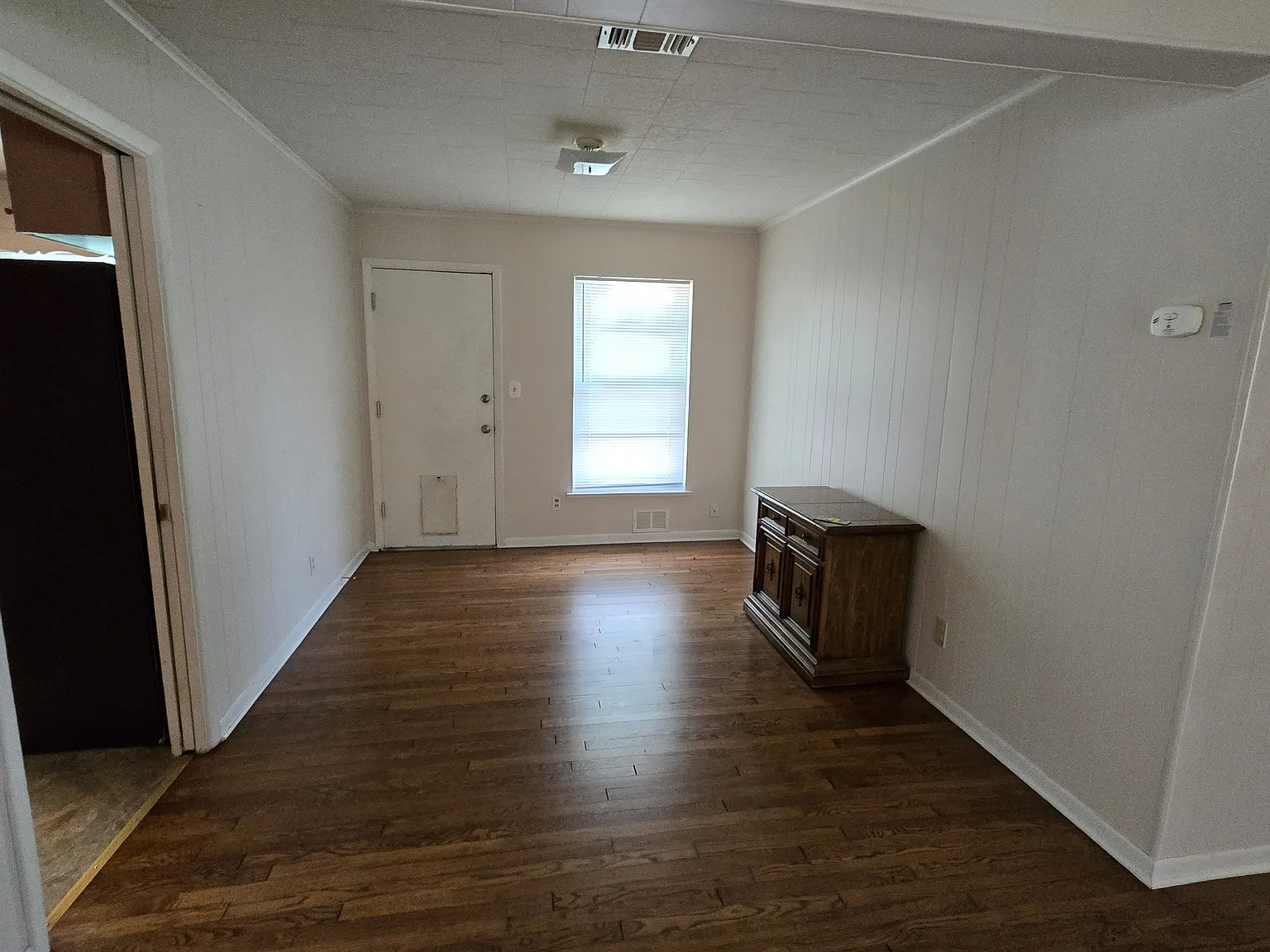 2 bed, 891 sqft, $1,350 — Photo 4