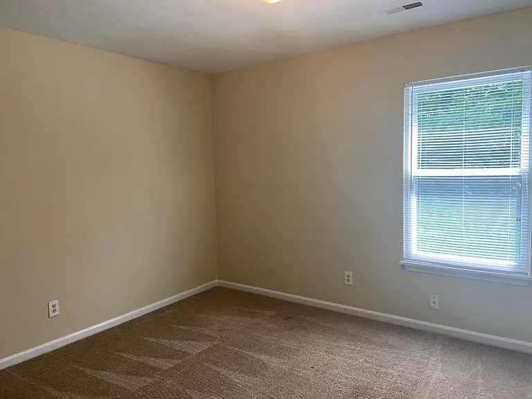 2126 Belvin Pl — Photo 5