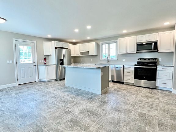 3rd image of 110 East St