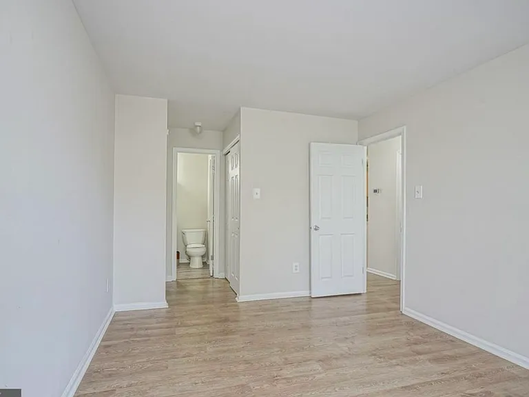 1508 Huntingdon Mews — Photo 14
