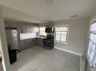 6 Spindletop Ln, Willingboro, NJ 08046