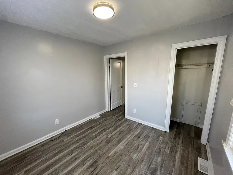18722 Brady — Photo 11