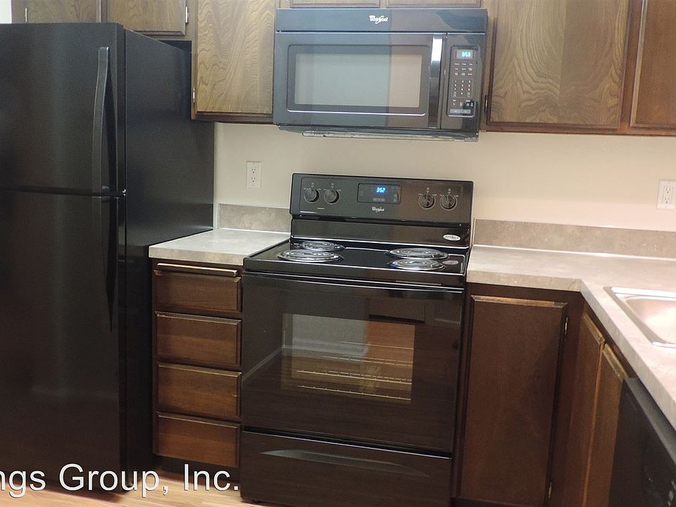 2nd image of 601 Country Club Rd APT 152