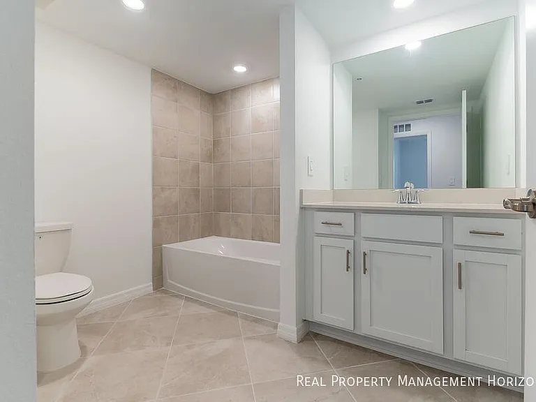 5628 Summit Pointe Cir #104 — Photo 19