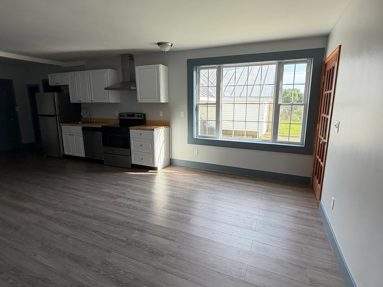 1 bed, 700 sqft, $1,400 — Photo 4