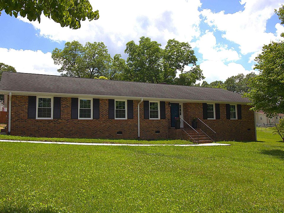 1st image of 123 Greenway Dr