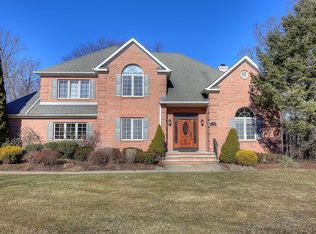 4 Jarombek Dr, Montville, NJ