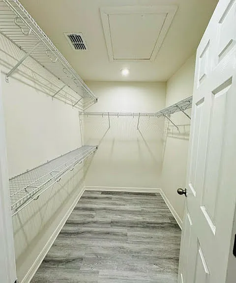 2682 Chantilly Ave — Photo 22