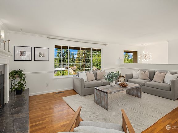 5th image of 19129 74th Avenue W