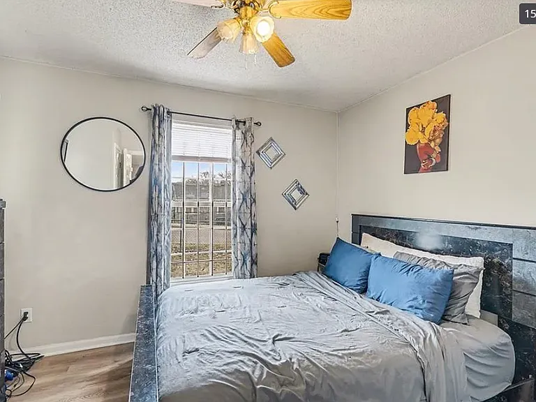 4202 Flora Ave #4200 — Photo 10