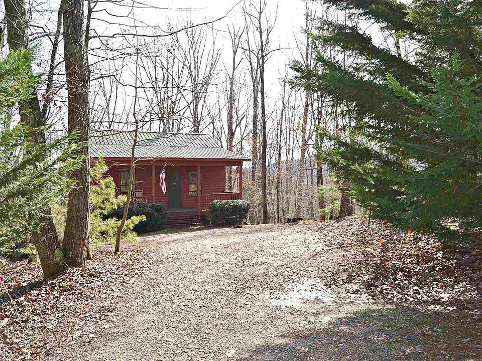 1st image of 213 Douglas Fir Dr