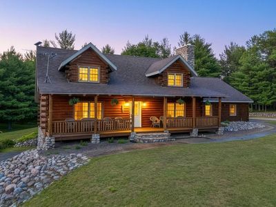 12084 Up North Ln, Crivitz, WI, 54114