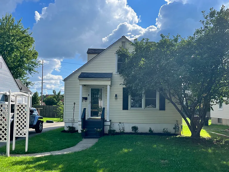102 Staebler Ave — Photo 1