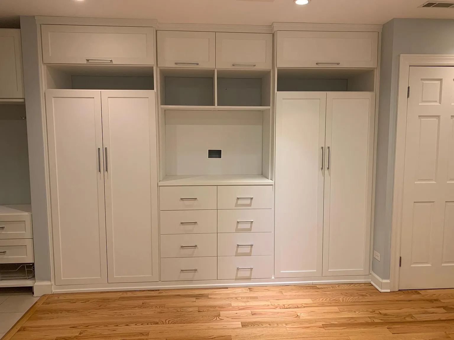 3 bed, 1300 sqft, $2,490 — Photo 3