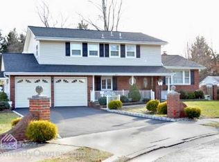30 Bianculli Dr, South Plainfield, NJ 07080