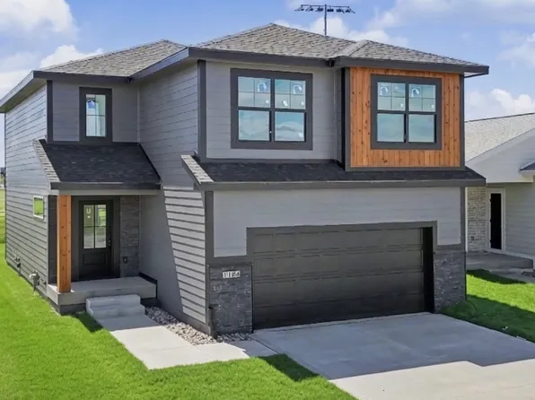 1184 NW Sproul Dr, Waukee, IA 50263