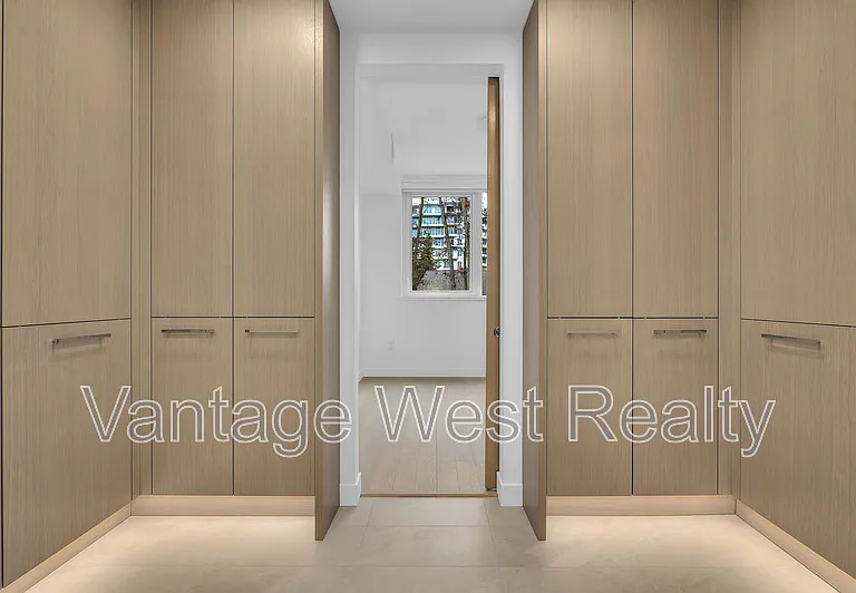 3389 Lakeshore Rd #216 — Photo 9