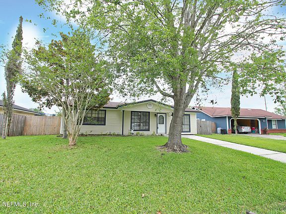 3rd image of 1796 SHANNON LAKE Drive
