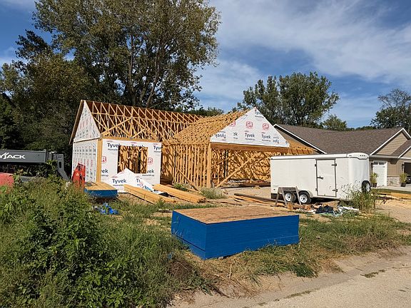 4th image of 1303 8th Ave