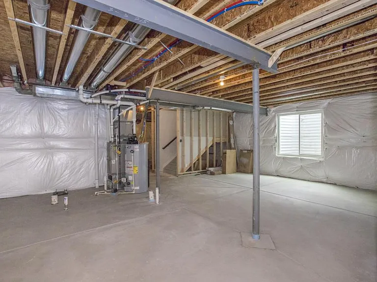 715 Lene Ln — Photo 29