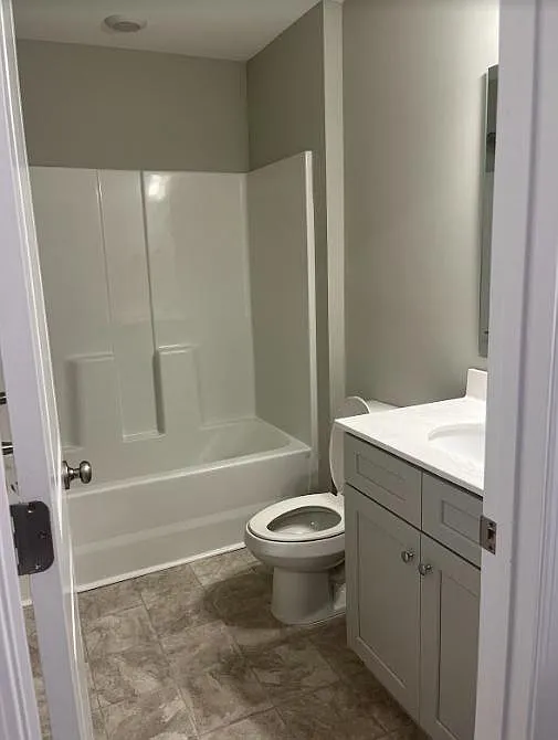 3 bed, 1200 sqft, $1,650 — Photo 3