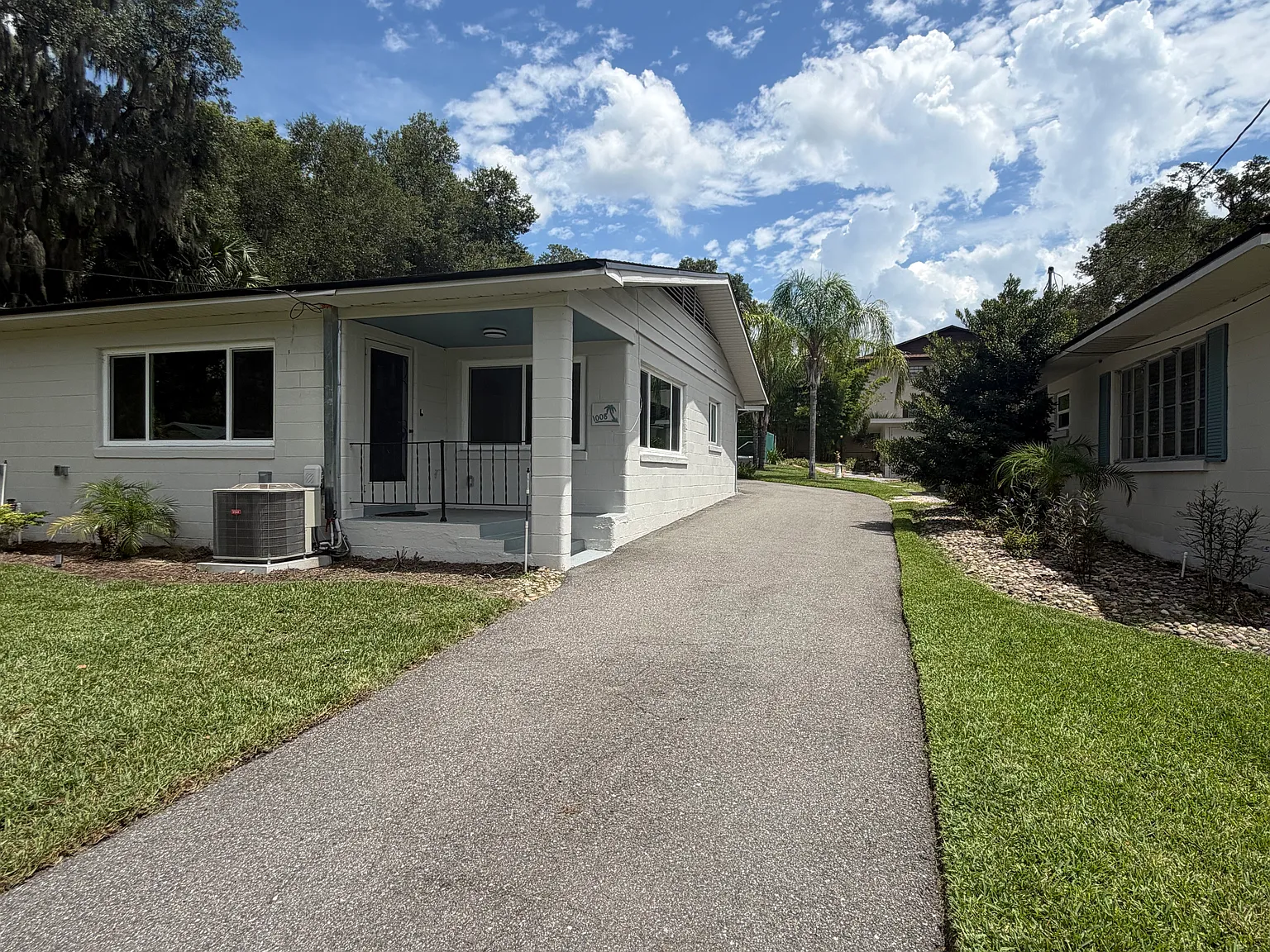 1 bed, 889 sqft, $2,000 — Photo 2