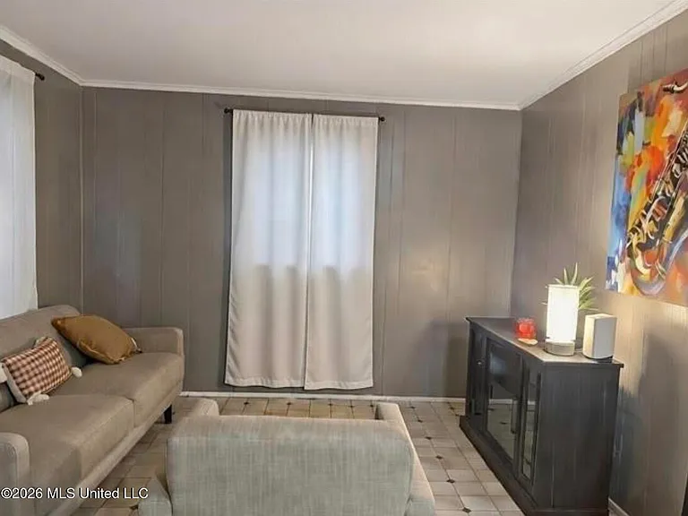 3625 Liberty St — Photo 4