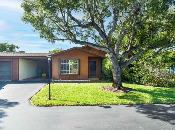 517 SE 27th Terrace, Boynton Beach, FL 33435