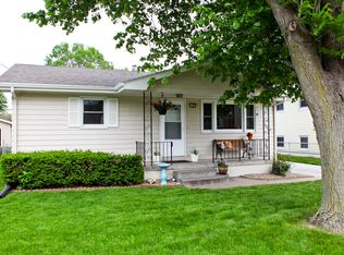 1109 N 28th St, Council Bluffs, IA 51501