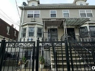 107-38 164th Pl, Jamaica, NY, 11433