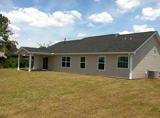 426 Jamestown Ave, Fayetteville, NC 28303