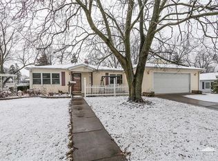 771 Montgomery Rd, Montgomery, IL 60538