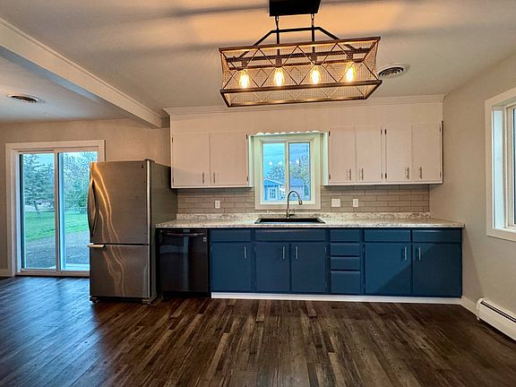 5th image of 1016 8th St