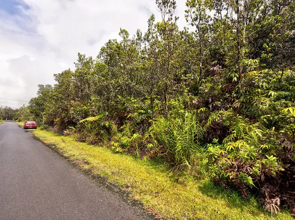 8th St Lot 754, Volcano, HI 96785