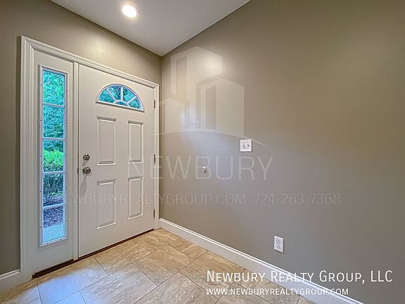4th image of 147 Banksville Pl
