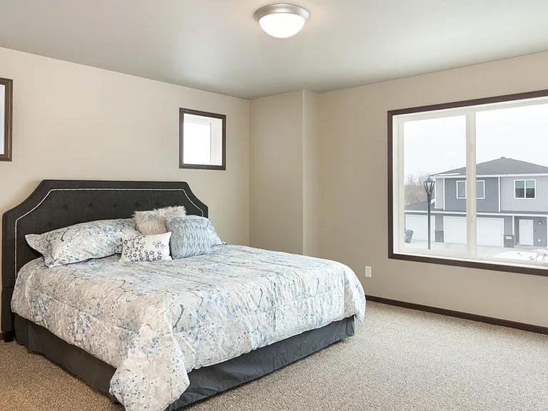 3315 Prairie Heights Way — Photo 7
